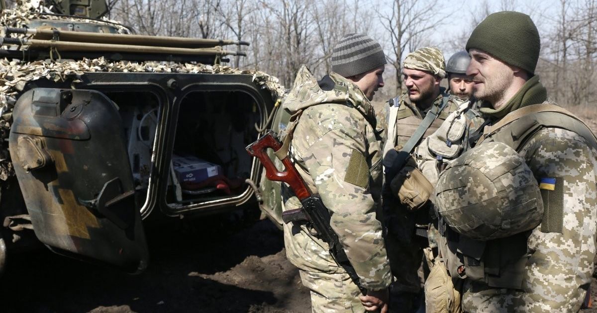 Ночные обстрелы боевиков и огонь украинских военных в ответ. Дайджест АТО