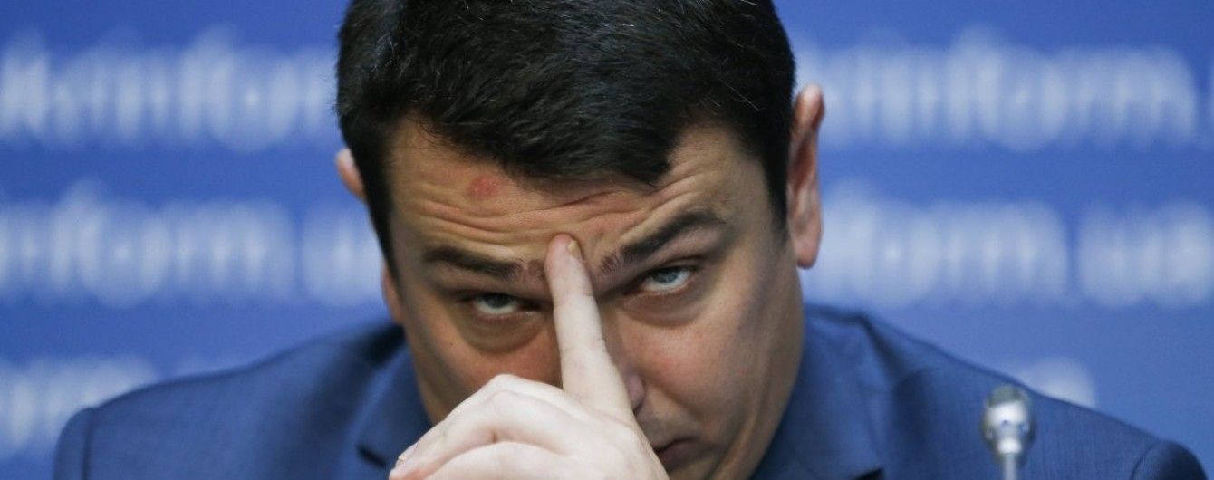 Директор НАБУ "забыл заплатить достаточно крупную сумму" за отдых на Ровенщине - Луценко