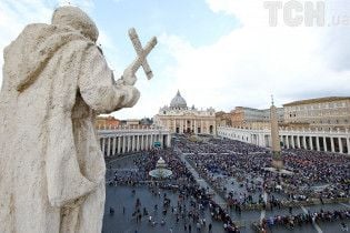 У Ватикані за дитячу порнографію заарештували дипломата