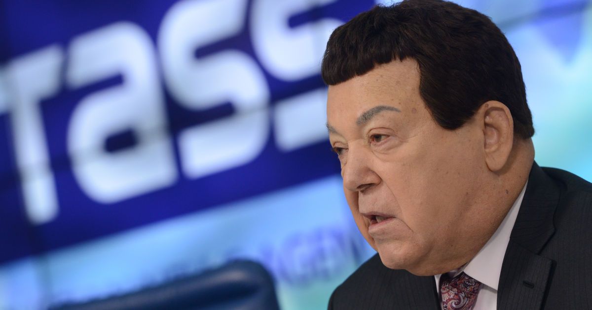 Кобзон отреагировал на лишение украинских наград