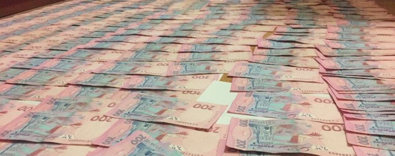 На Львівщині за хабарництво схопили слідчого Нацполіції
