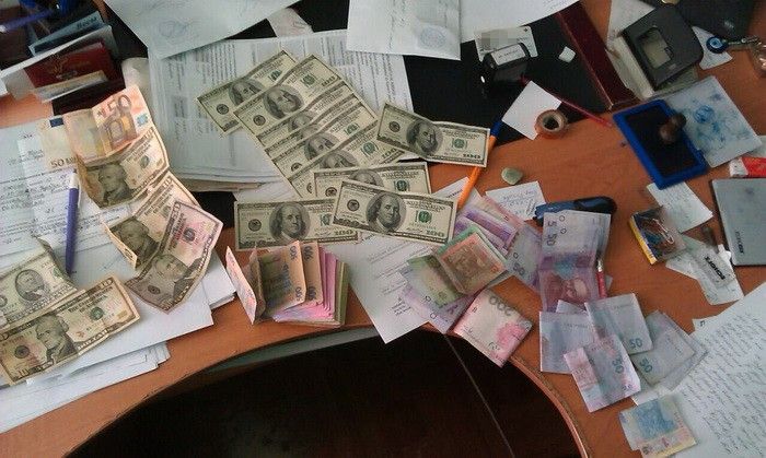 На Одещини посадовець міграційної служби приторговував українським громадянством