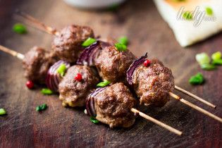 У чому маринувати м'ясо для шашлику