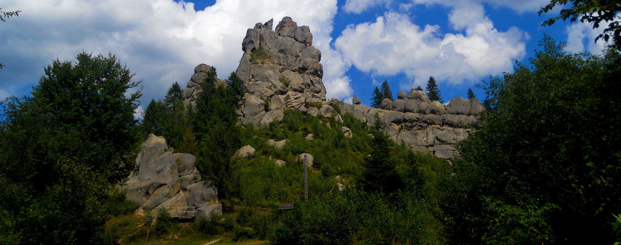 Тустань