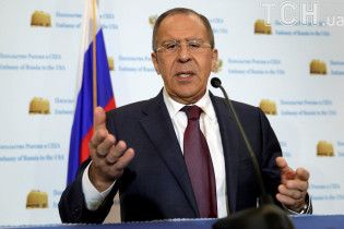 Силовий сценарій на Донбасі може підірвати державність України – Лавров