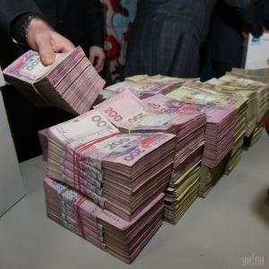 Більші видатки на пенсії та правки Порошенка. Мінфін змінив проект бюджету на 2019 рік