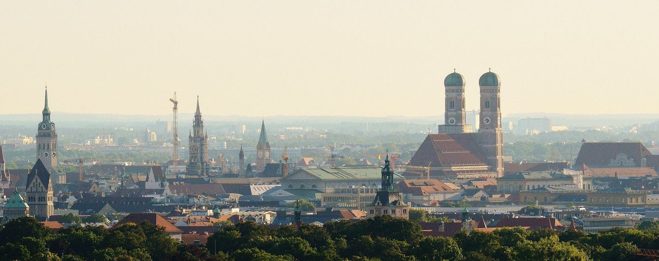 У центрі Мюнхена чоловік облився бензином і підпалив себе