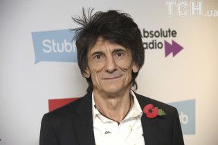 Гитариста культовой группы The Rolling Stones Ронни Вуда срочно прооперировали
