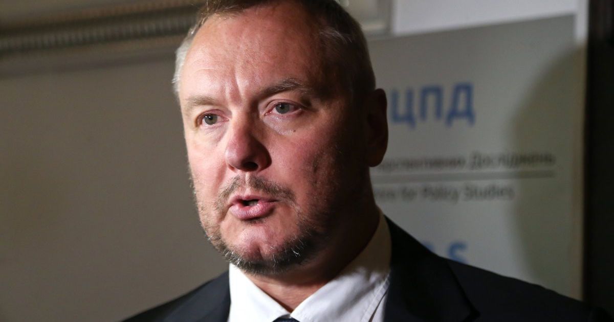 ВАСУ отложил рассмотрение иска Артеменко к Порошенко