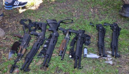Відлуння рейдерського "бою" на Вінниччині: 45 нападникам обирають запобіжні заходи