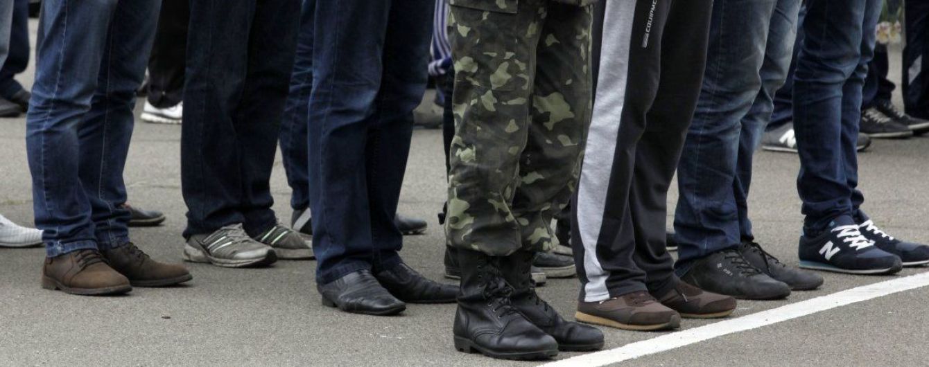 В Україні стартує призов. Кого заберуть до армії цієї осені