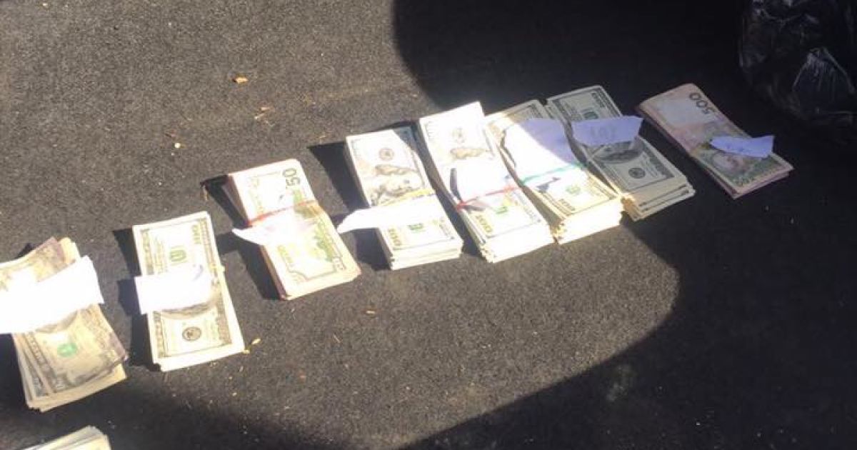 За підозрою в систематичних поборах затримали начальника відділу Міжрегіональної митниці
