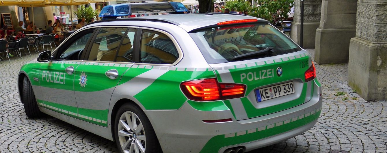В Германии огласили обвинение нападавшему на автобус