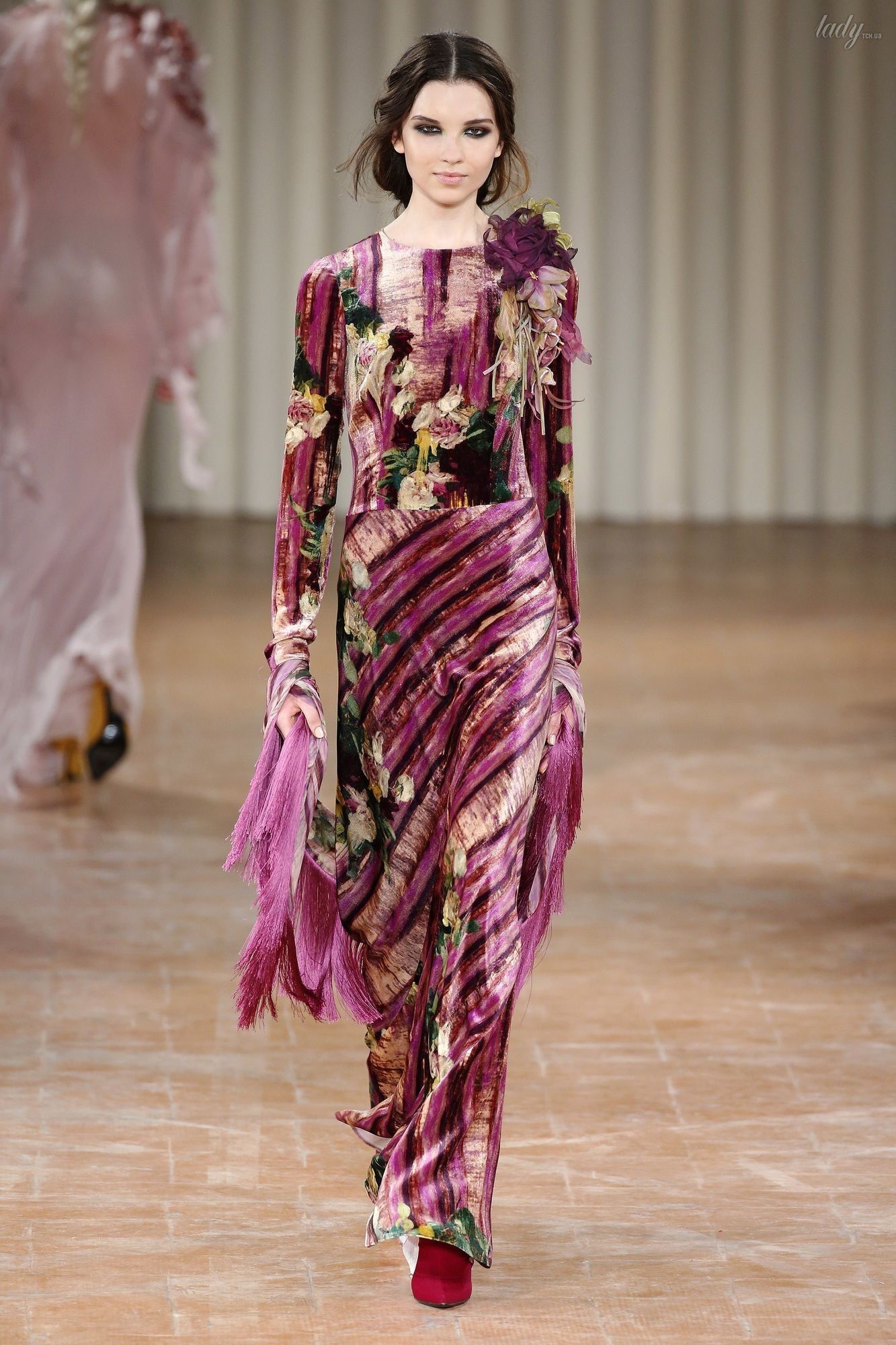Коллекция Alberta Ferretti прет-а-порте сезона осень-зима 2017-2018_25