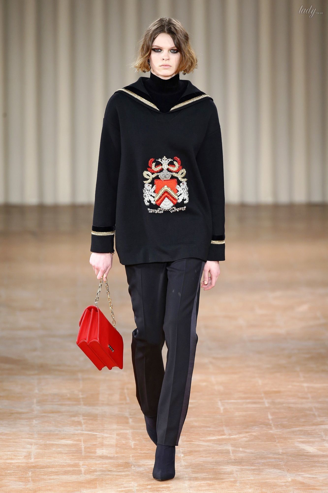 Коллекция Alberta Ferretti прет-а-порте сезона осень-зима 2017-2018_16