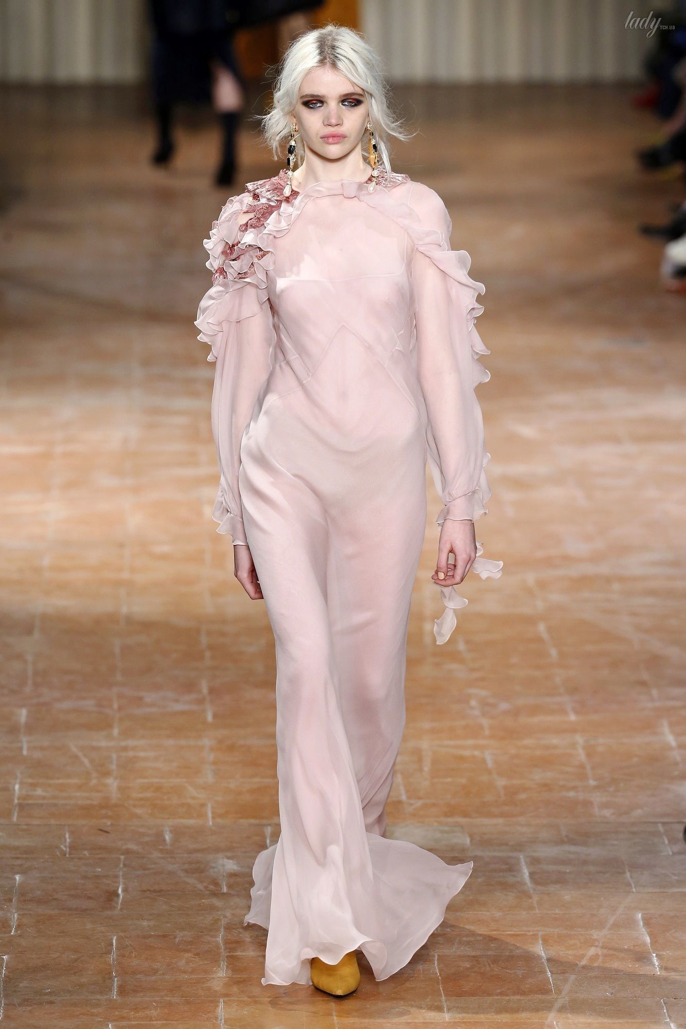 Коллекция Alberta Ferretti прет-а-порте сезона осень-зима 2017-2018_19