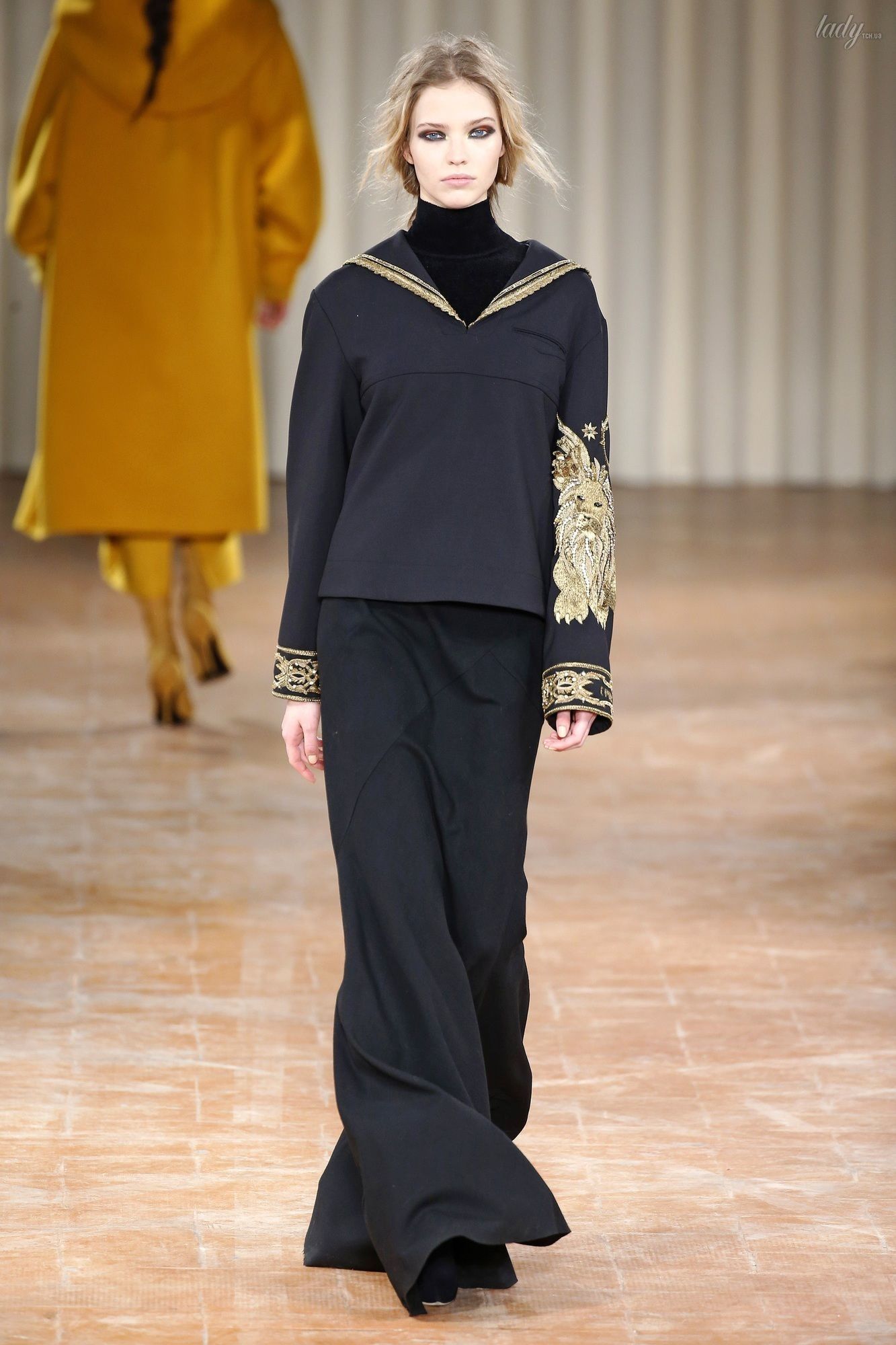 Коллекция Alberta Ferretti прет-а-порте сезона осень-зима 2017-2018_14
