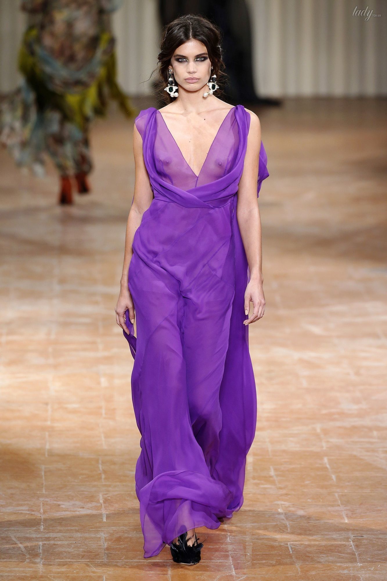 Коллекция Alberta Ferretti прет-а-порте сезона осень-зима 2017-2018_37