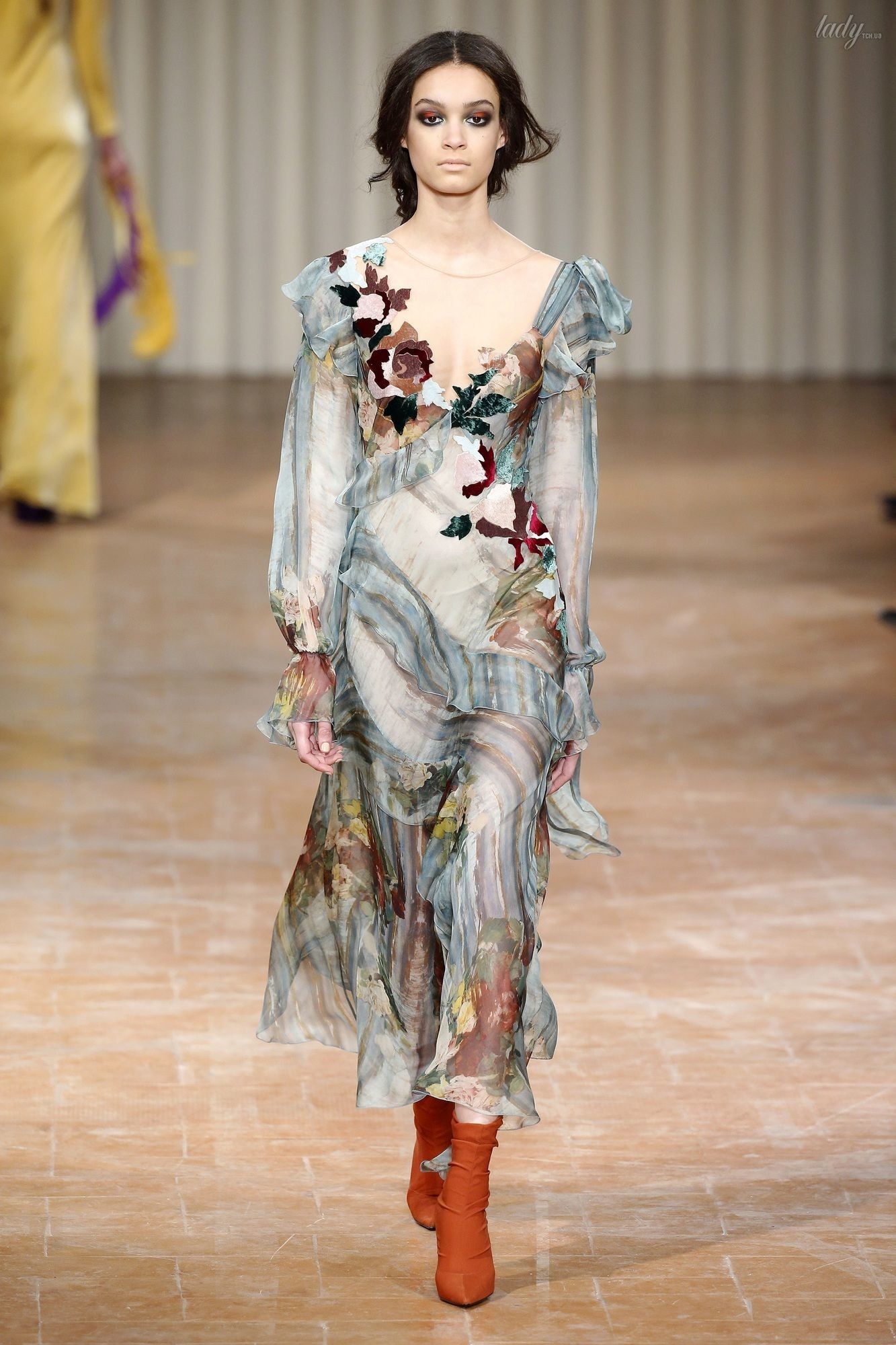 Коллекция Alberta Ferretti прет-а-порте сезона осень-зима 2017-2018_30
