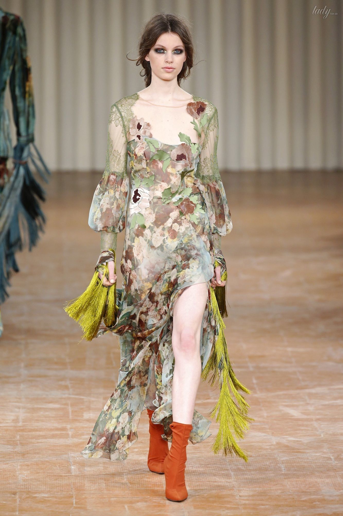 Коллекция Alberta Ferretti прет-а-порте сезона осень-зима 2017-2018_31