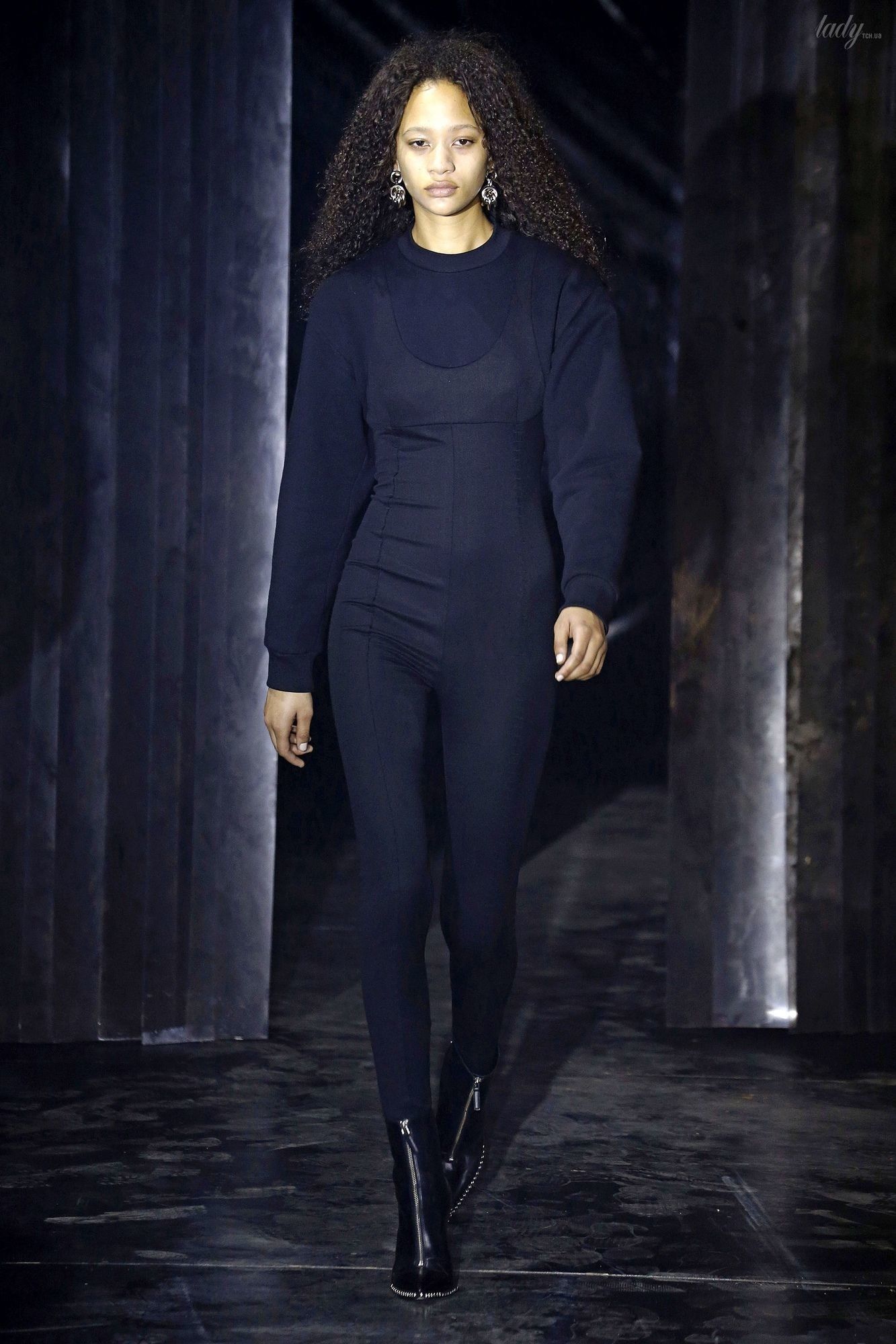 Коллекция Alexander Wang прет-а-порте сезона осень-зима 2017-2018_8