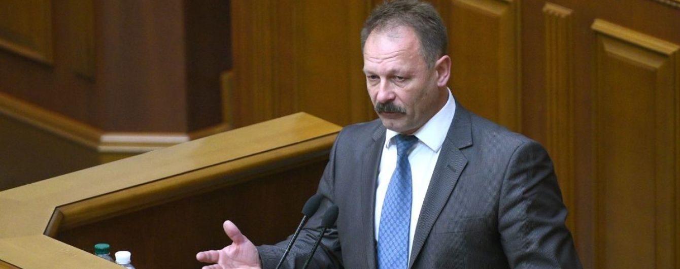 "Это как принять закон, что после декабря будет май": депутаты высмеяли "сексуальный" законопроект Барны