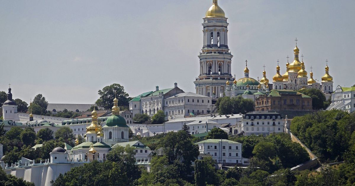 Скандал у лаврі: заповідником керують одразу два "директори"