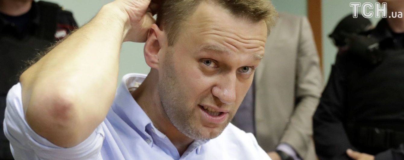 Глава Росгвардії викликав Навального на дуель, пообіцявши зробити з нього "соковиту відбивну"