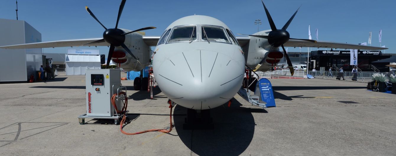 Ан-132 очаровал крутыми виражами зрителей авиашоу в Индии