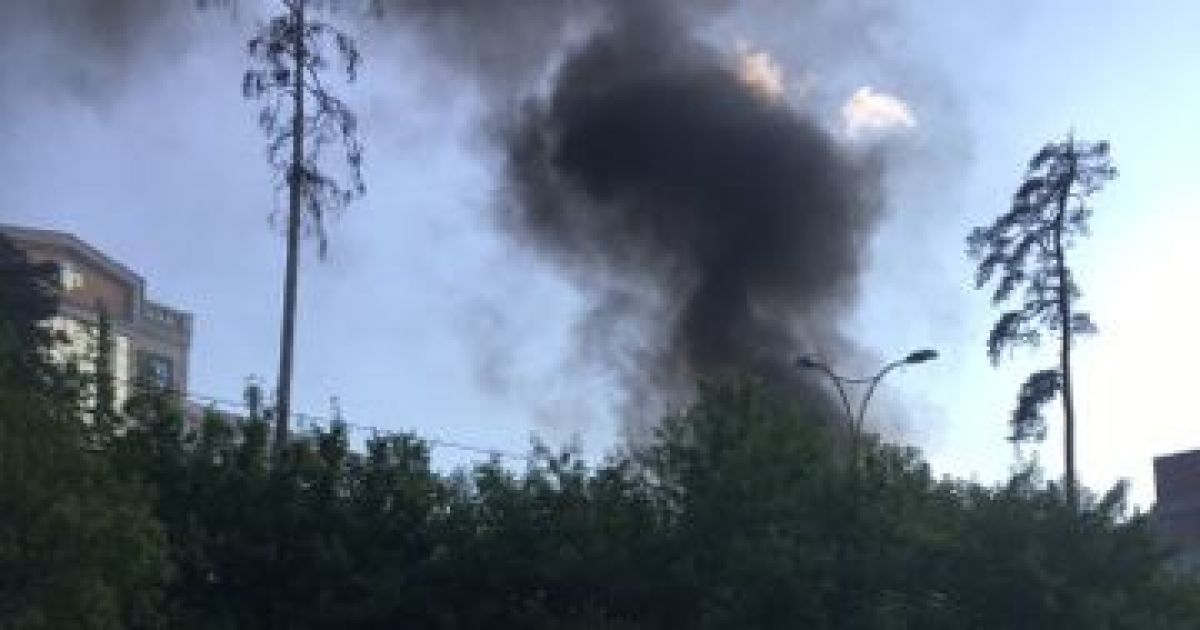 Вслед за пожаром на Крещатике в Киеве загорелось здание университета