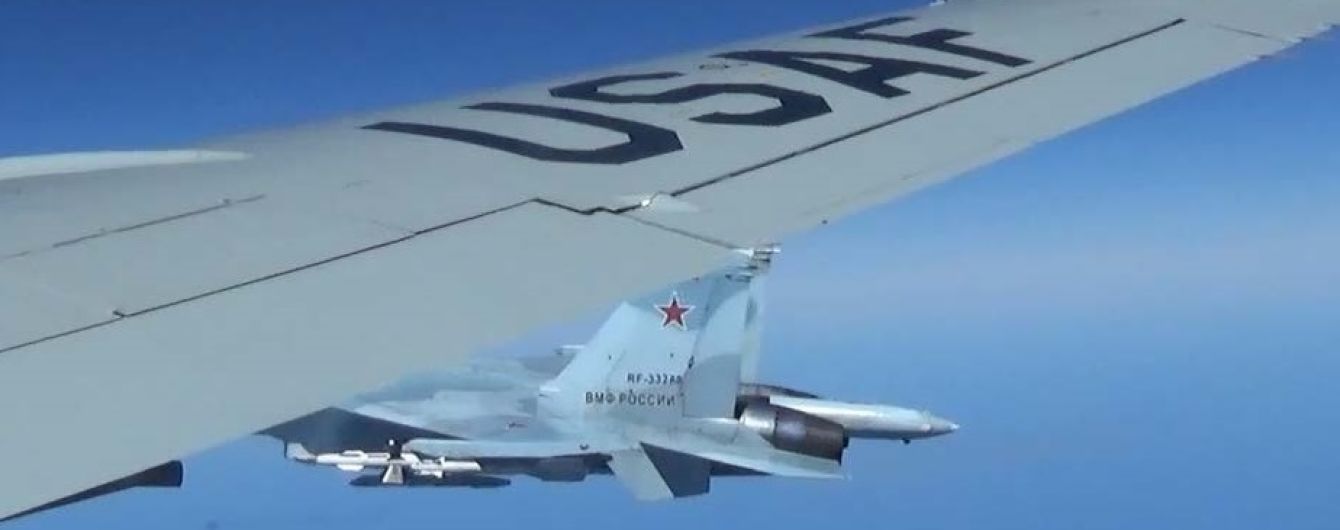 У Міноборони РФ заявили Пентагону, що Крим є "російським" і літати біля його кордонів не варто