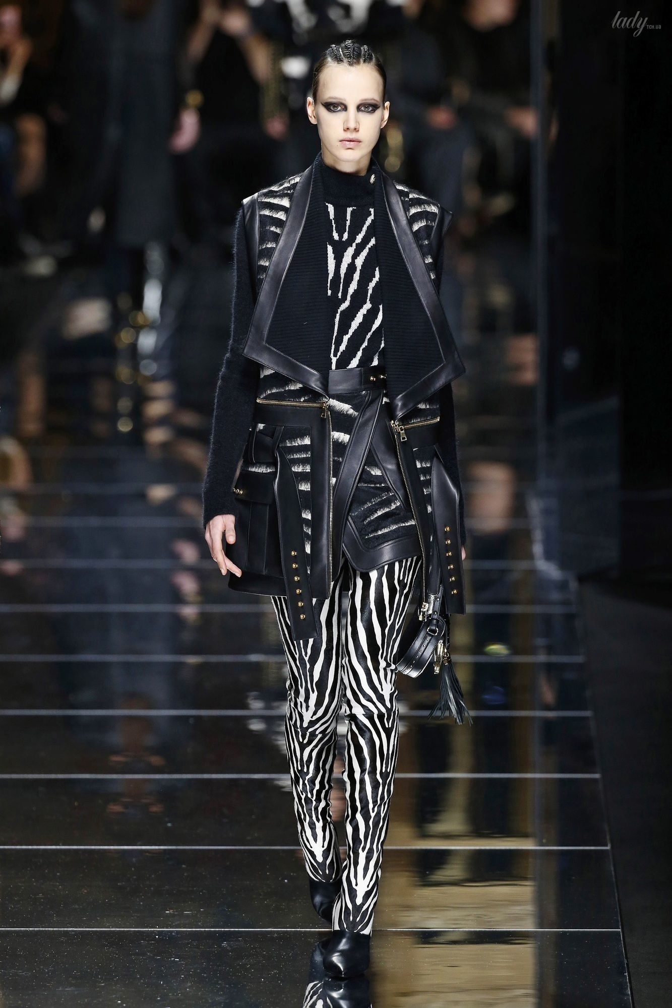 Коллекция Balmain прет-а-порте сезона осень-зима 2017-2018_43
