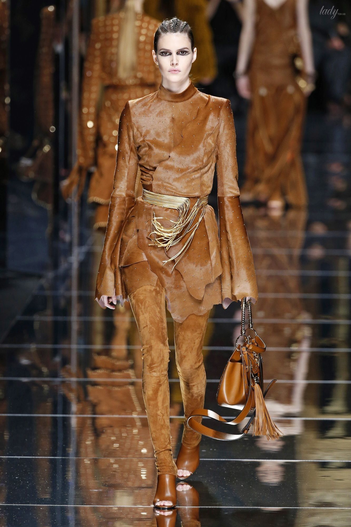 Коллекция Balmain прет-а-порте сезона осень-зима 2017-2018_24