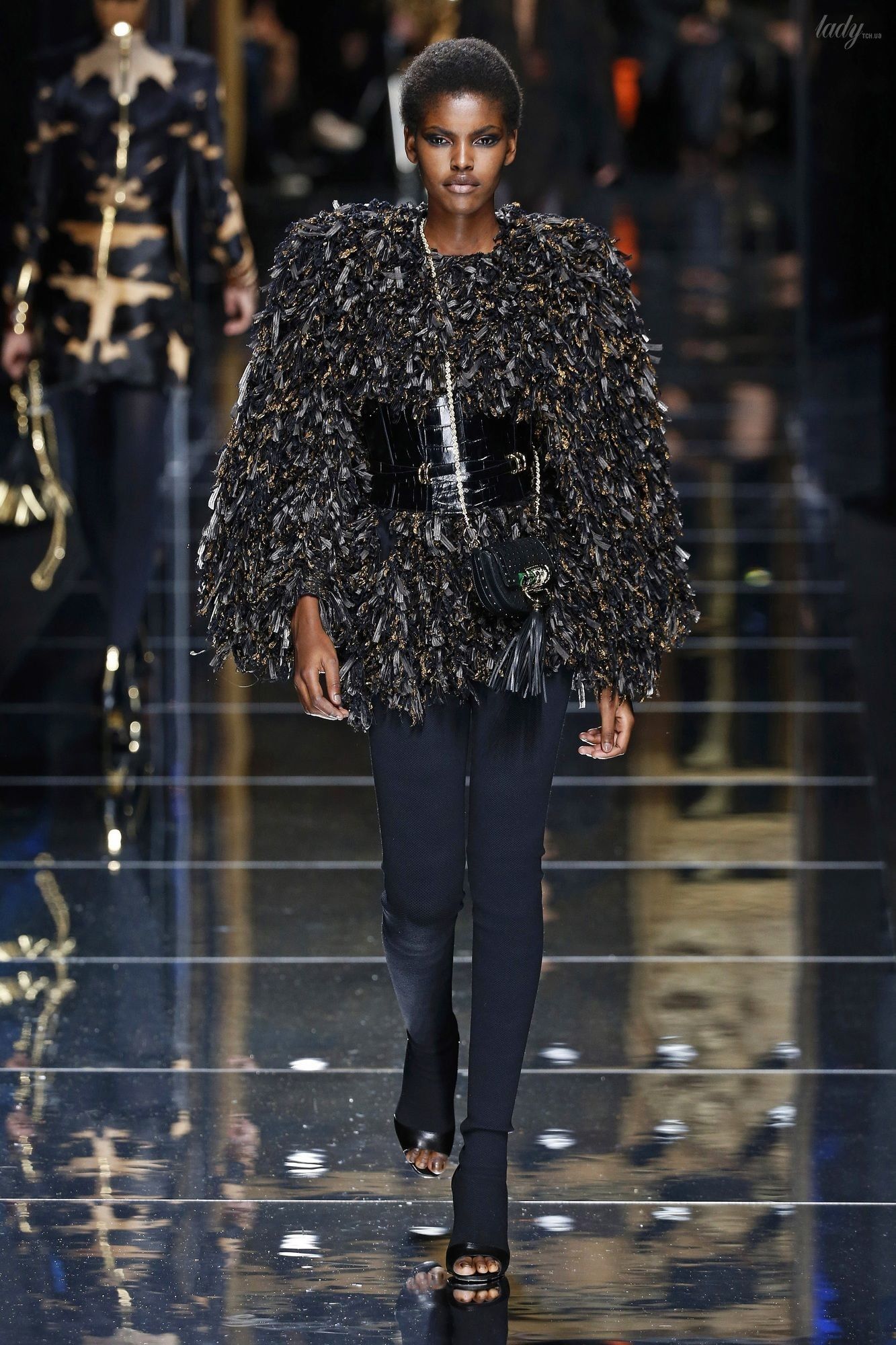 Коллекция Balmain прет-а-порте сезона осень-зима 2017-2018_49
