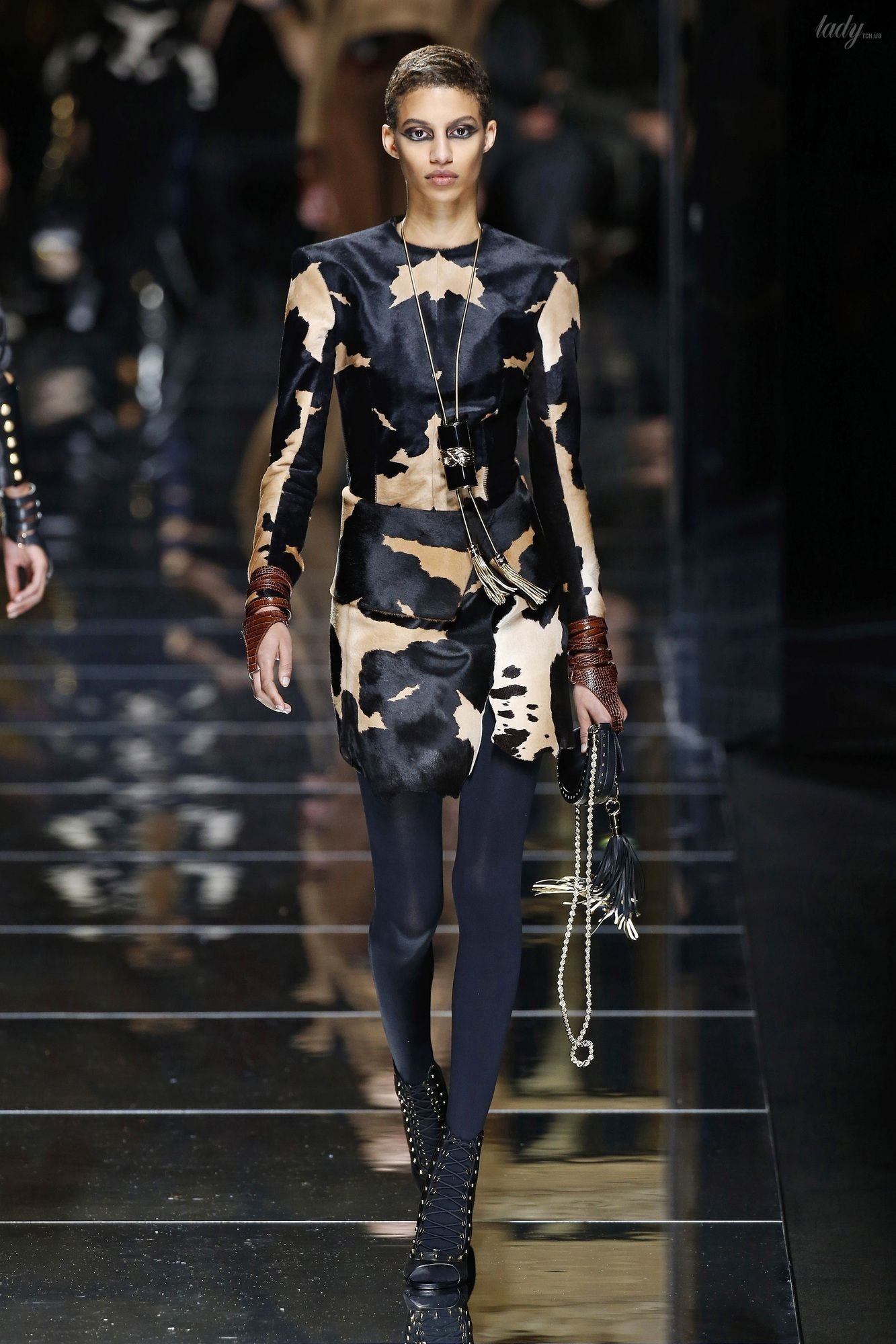 Коллекция Balmain прет-а-порте сезона осень-зима 2017-2018_47