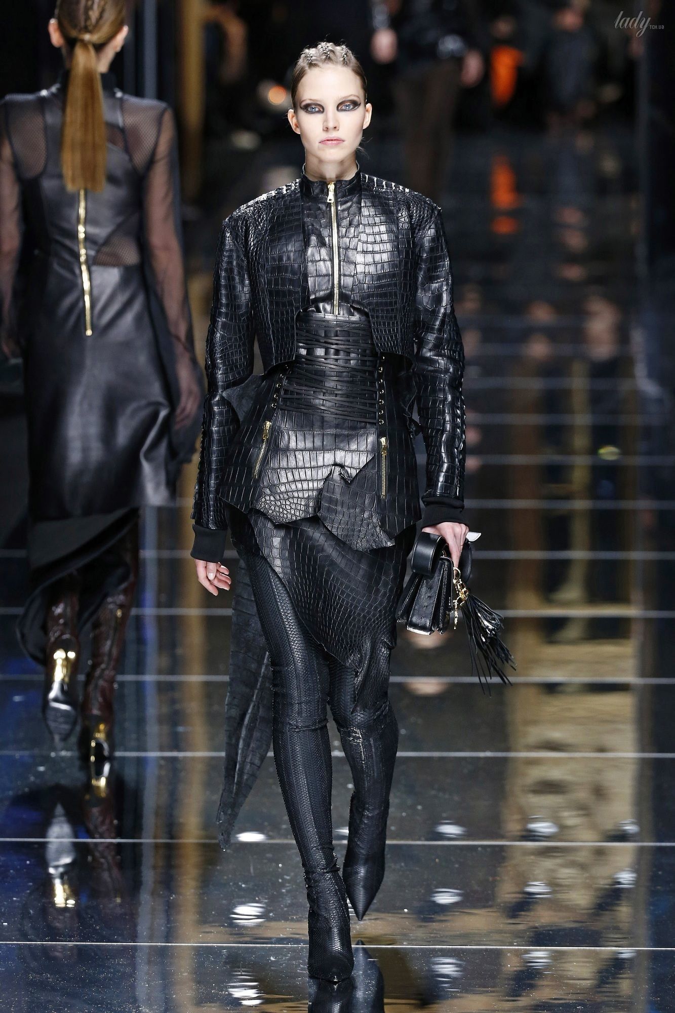 Коллекция Balmain прет-а-порте сезона осень-зима 2017-2018_77