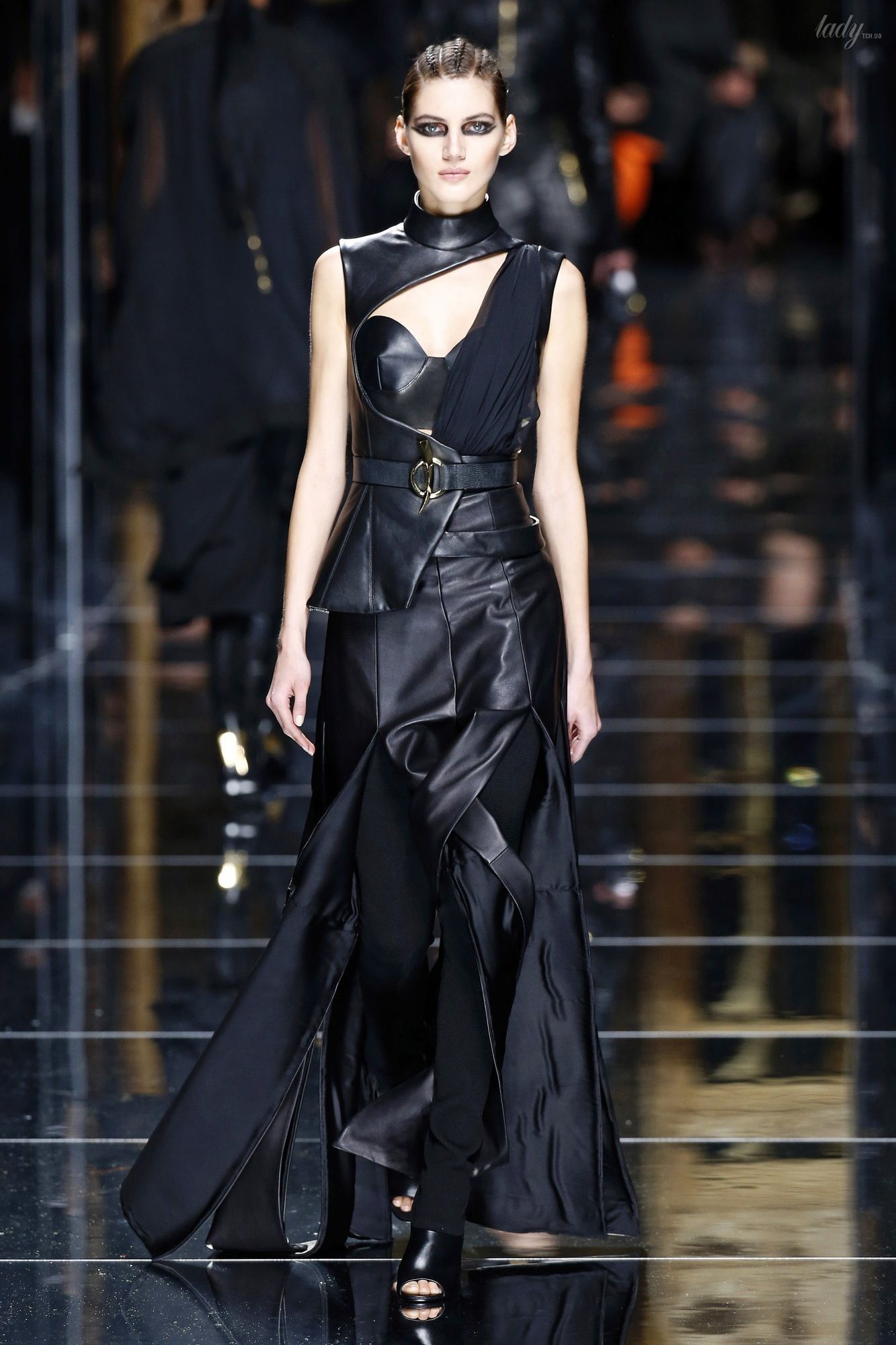 Коллекция Balmain прет-а-порте сезона осень-зима 2017-2018_76