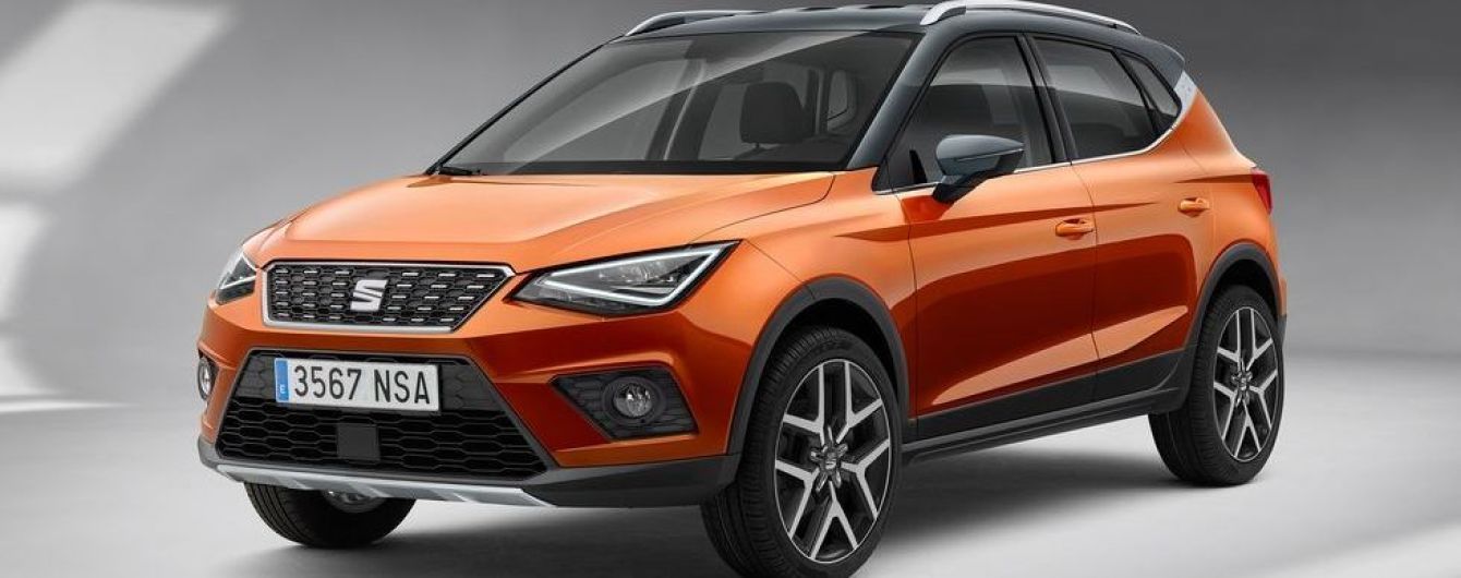 Seat представил компактный кроссовер Arona
