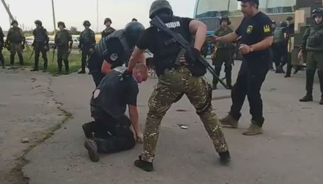 На Кіровоградщині стався масштабний конфлікт між АТОвцями та поліцією