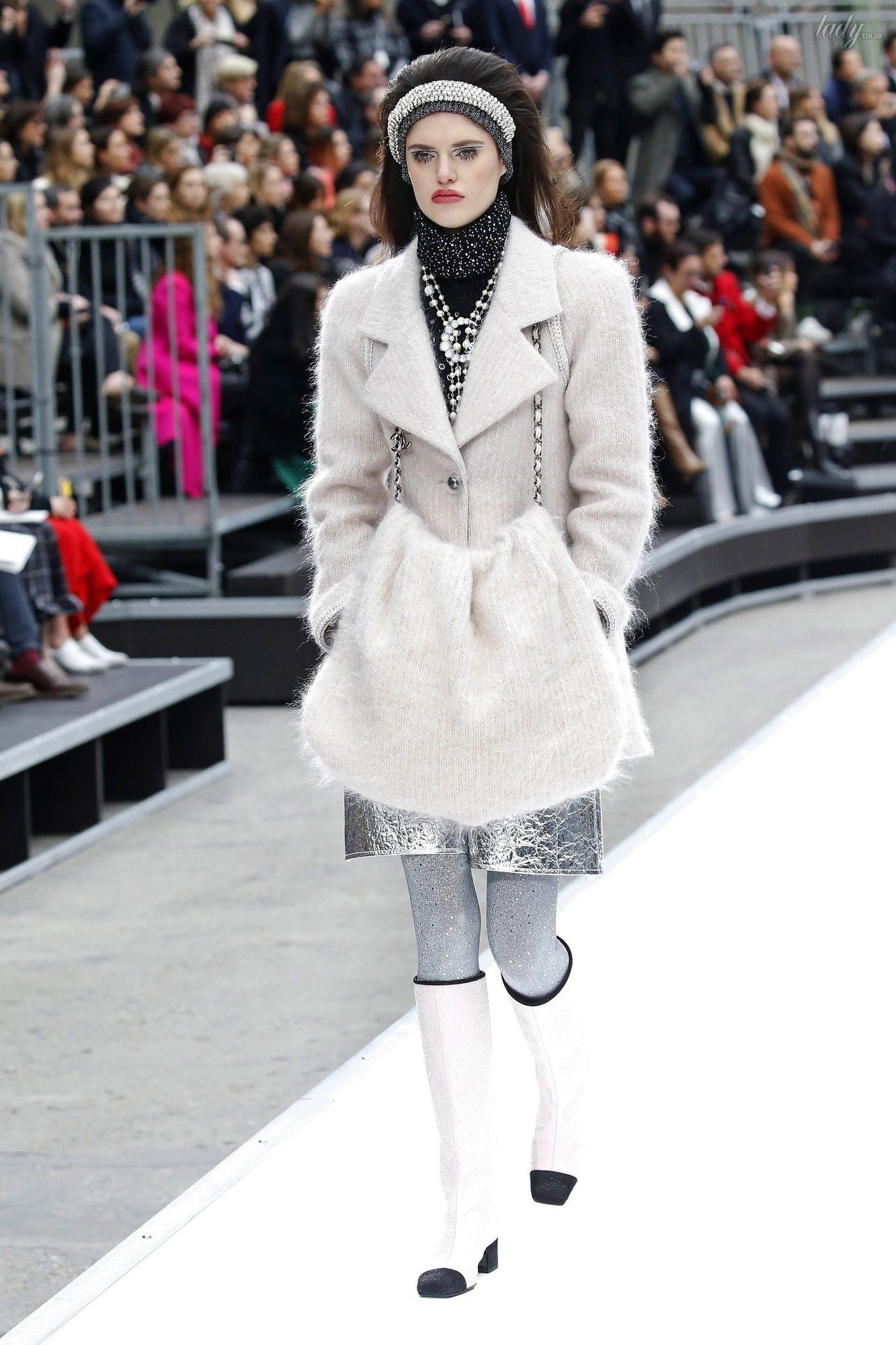 Коллекция Chanel прет-а-порте сезона осень-зима 2017-2018_9