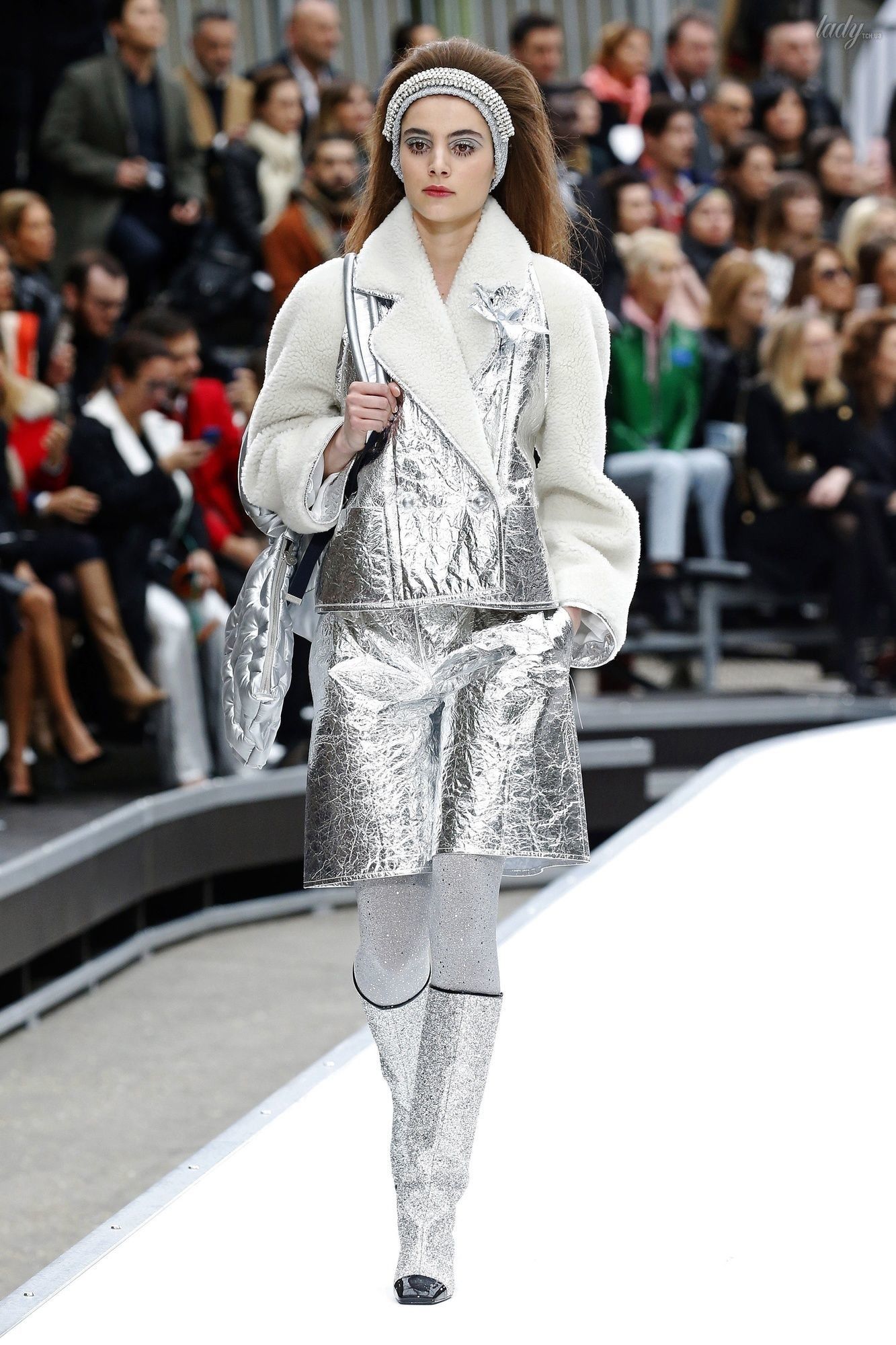 Коллекция Chanel прет-а-порте сезона осень-зима 2017-2018_7