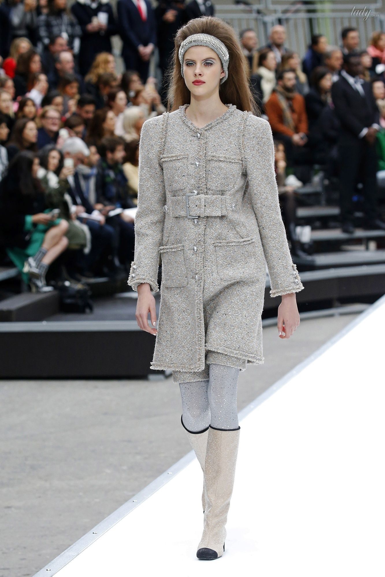 Коллекция Chanel прет-а-порте сезона осень-зима 2017-2018_15