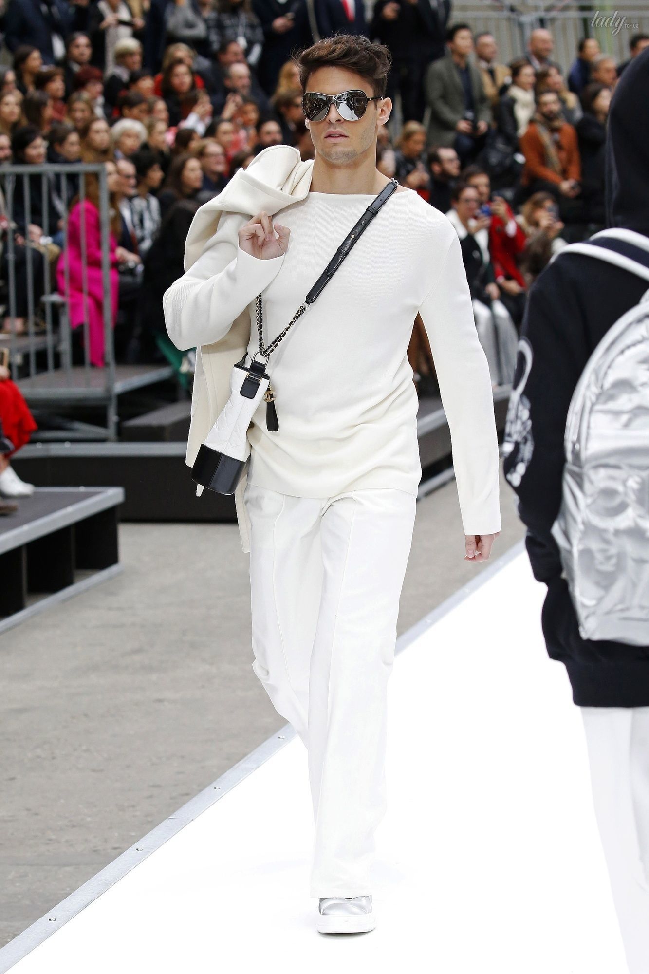 Коллекция Chanel прет-а-порте сезона осень-зима 2017-2018_23