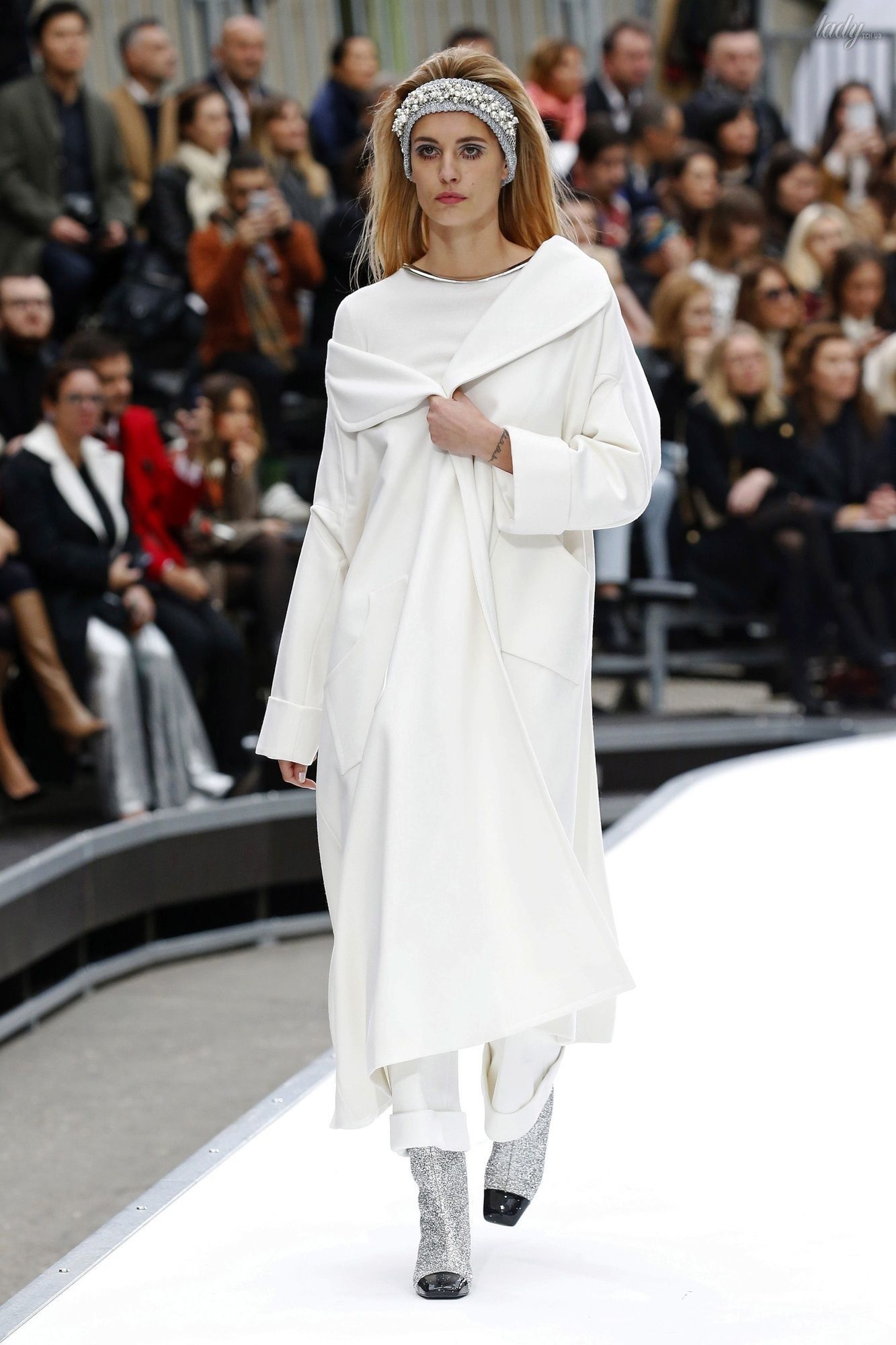 Коллекция Chanel прет-а-порте сезона осень-зима 2017-2018_20