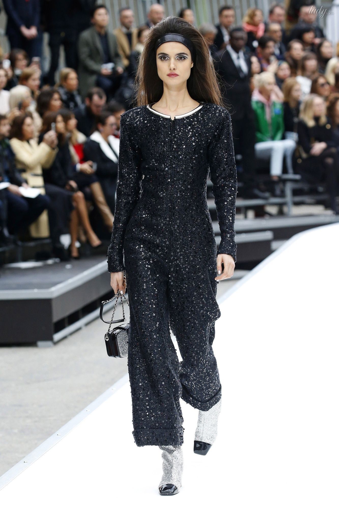 Коллекция Chanel прет-а-порте сезона осень-зима 2017-2018_48