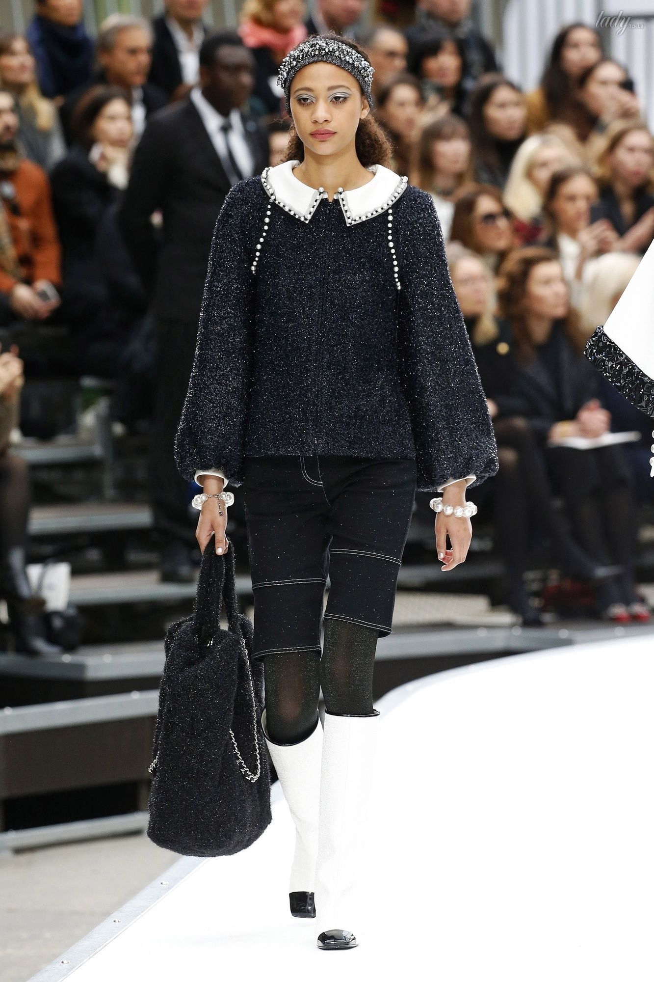 Коллекция Chanel прет-а-порте сезона осень-зима 2017-2018_44