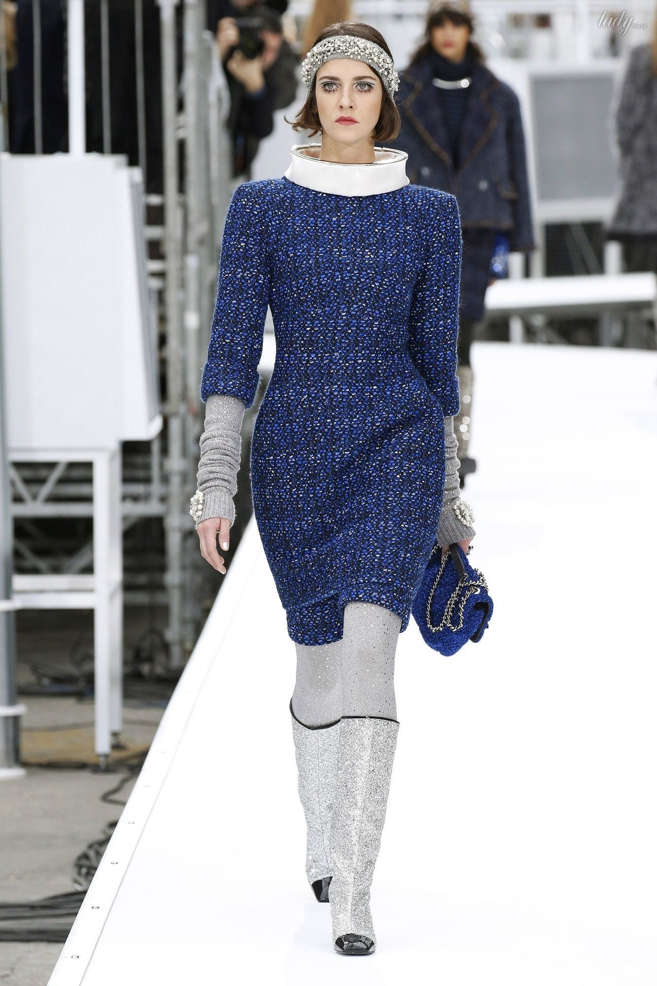 Коллекция Chanel прет-а-порте сезона осень-зима 2017-2018_56