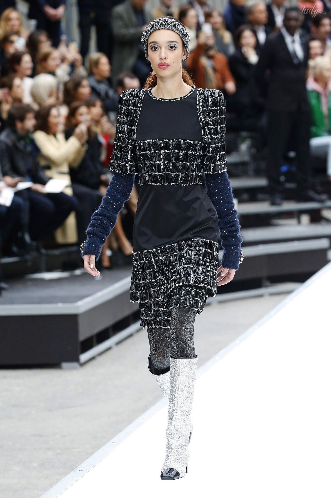 Коллекция Chanel прет-а-порте сезона осень-зима 2017-2018_36