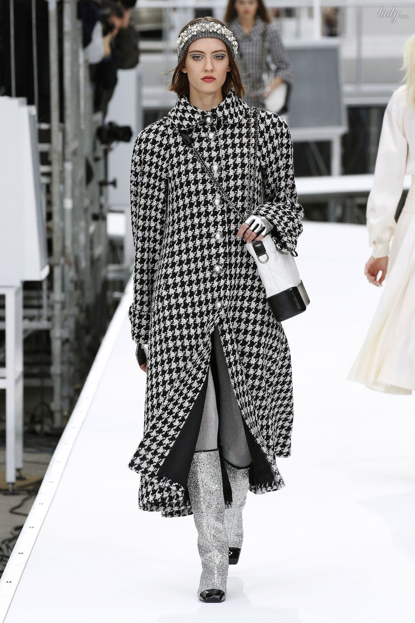 Коллекция Chanel прет-а-порте сезона осень-зима 2017-2018_63