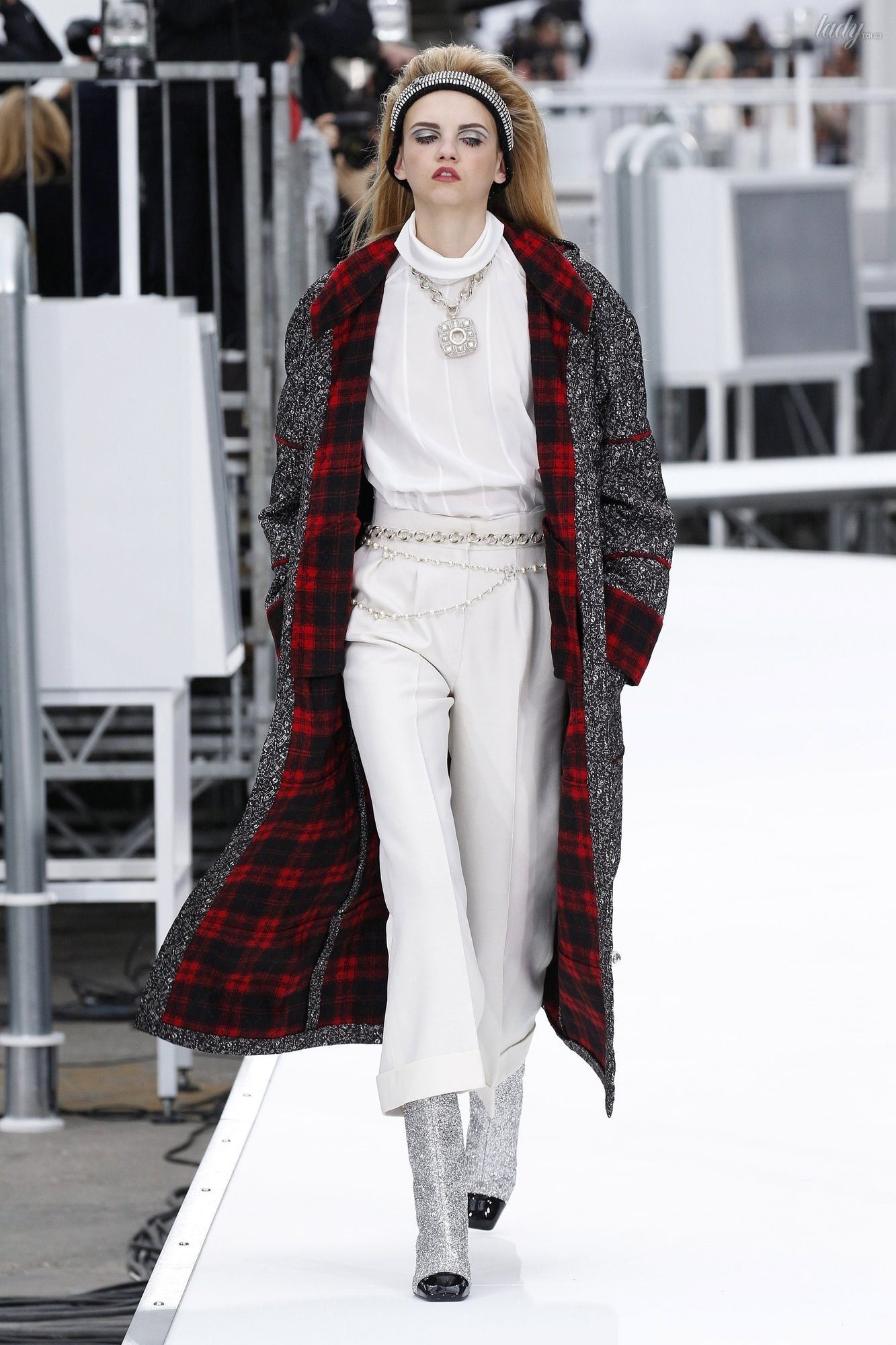 Коллекция Chanel прет-а-порте сезона осень-зима 2017-2018_59